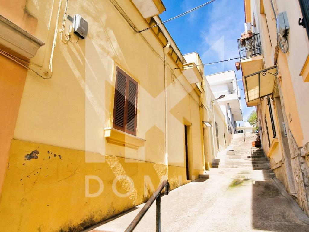 casa indipendente in vendita a Parabita