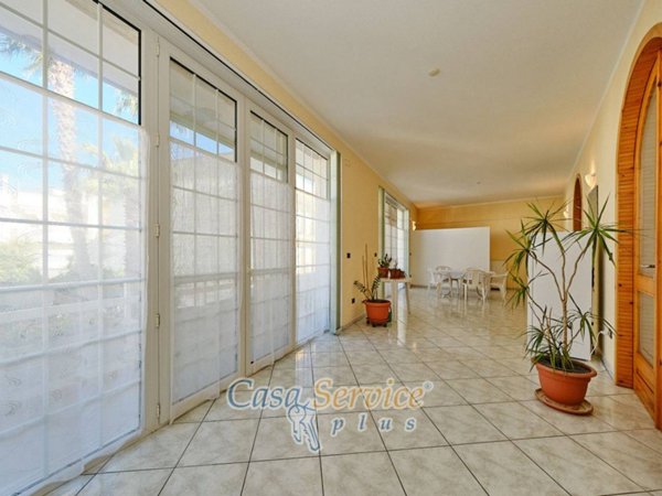 casa indipendente in vendita a Parabita