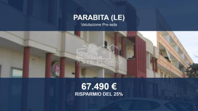 locale commerciale in vendita a Parabita