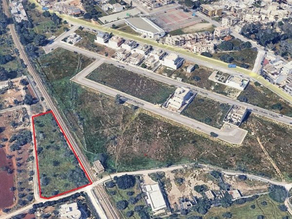 terreno in vendita a Parabita
