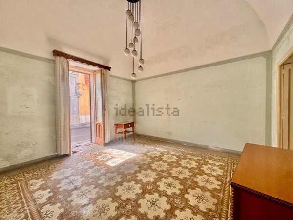 casa indipendente in vendita a Parabita