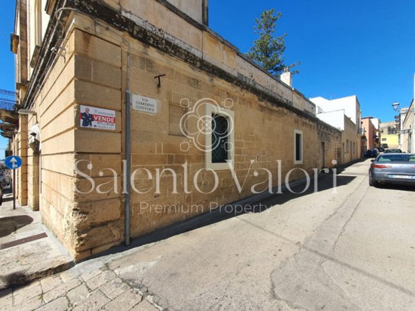 casa indipendente in vendita a Parabita