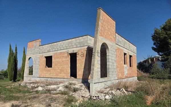 casa indipendente in vendita a Parabita