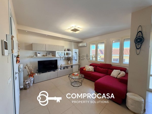 casa indipendente in vendita a Parabita