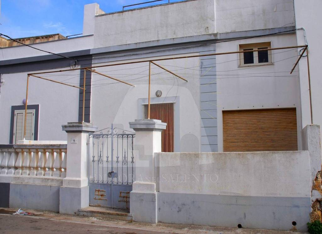 casa indipendente in vendita a Patù
