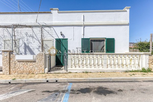 casa indipendente in vendita a Patù in zona Marina di San Gregorio
