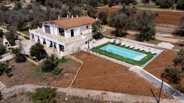 casa indipendente in vendita a Patù