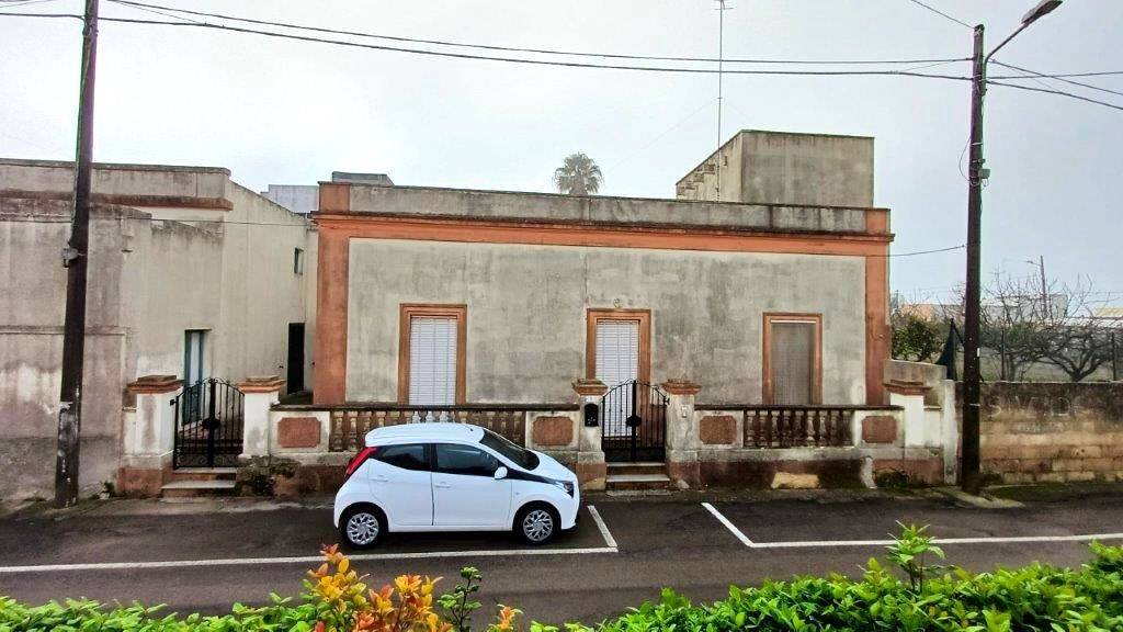 casa indipendente in vendita a Patù