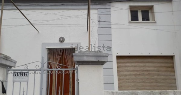 casa indipendente in vendita a Patù