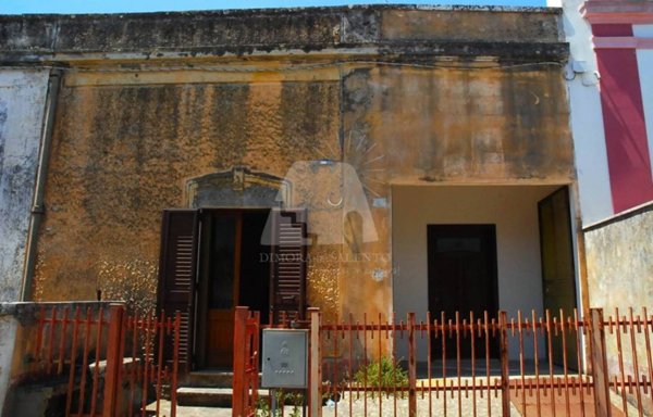 casa indipendente in vendita a Patù
