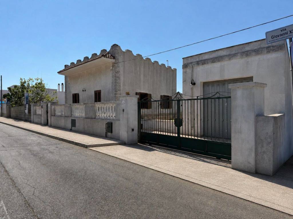 casa indipendente in vendita a Patù