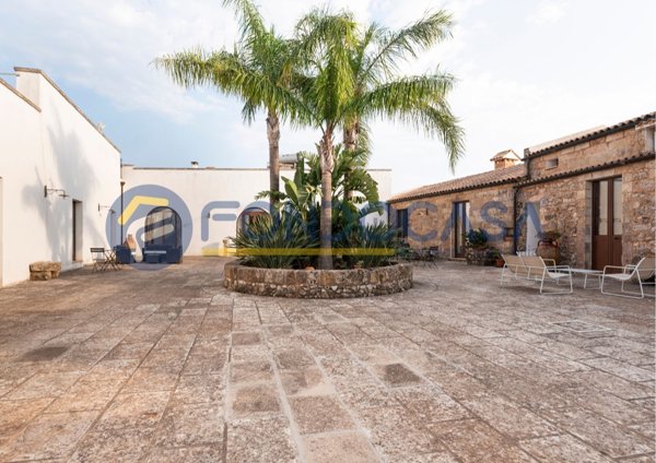 casa indipendente in vendita a Patù