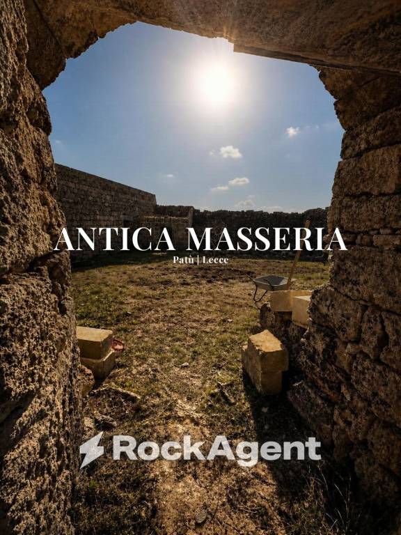 casa indipendente in vendita a Patù in zona Marina di San Gregorio
