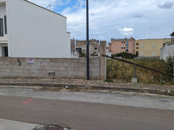 casa indipendente in vendita a Poggiardo