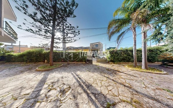 casa indipendente in vendita a Poggiardo