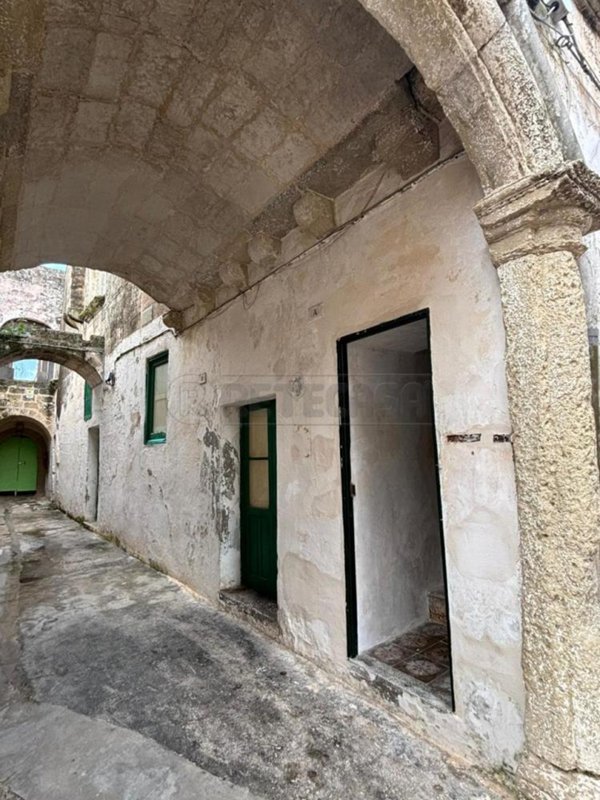 casa indipendente in vendita a Poggiardo