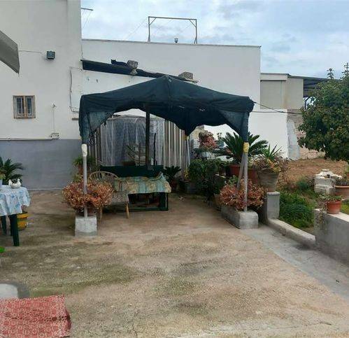 casa indipendente in vendita a Poggiardo