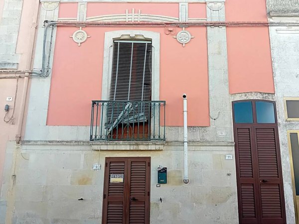 casa indipendente in vendita a Poggiardo