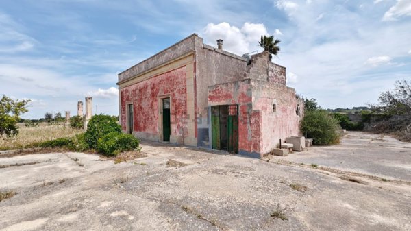 quadrivano in vendita a Poggiardo