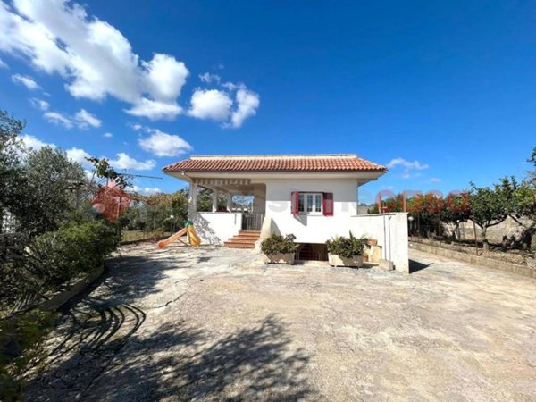 casa indipendente in vendita a Poggiardo