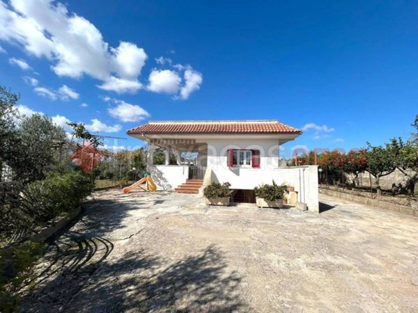 casa indipendente in vendita a Poggiardo