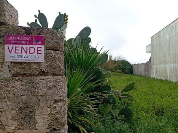 casa indipendente in vendita a Poggiardo