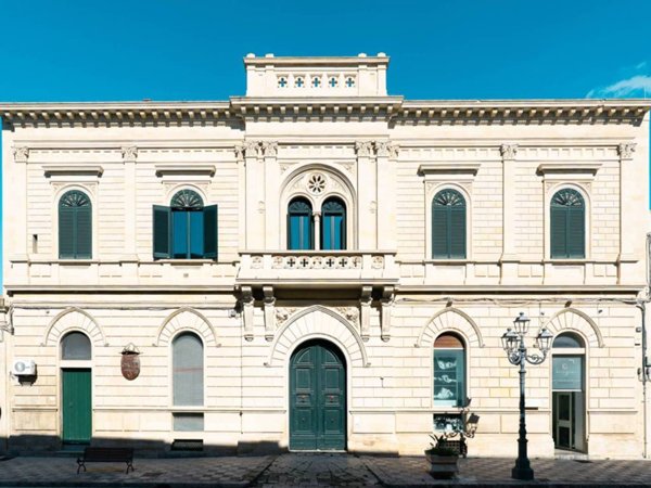 intera palazzina in vendita a Poggiardo