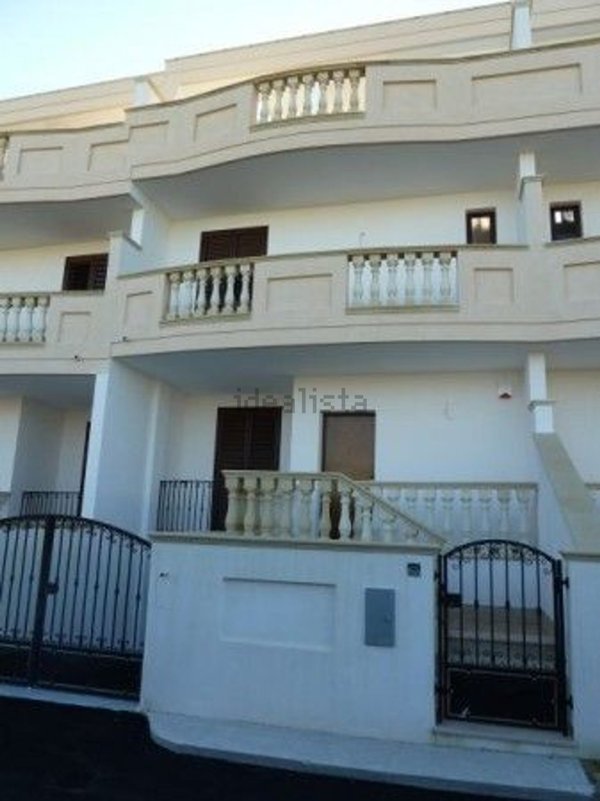 casa indipendente in vendita a Poggiardo