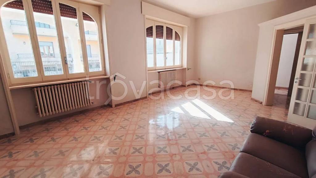 casa indipendente in vendita a Poggiardo