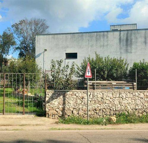 negozio in vendita a Poggiardo