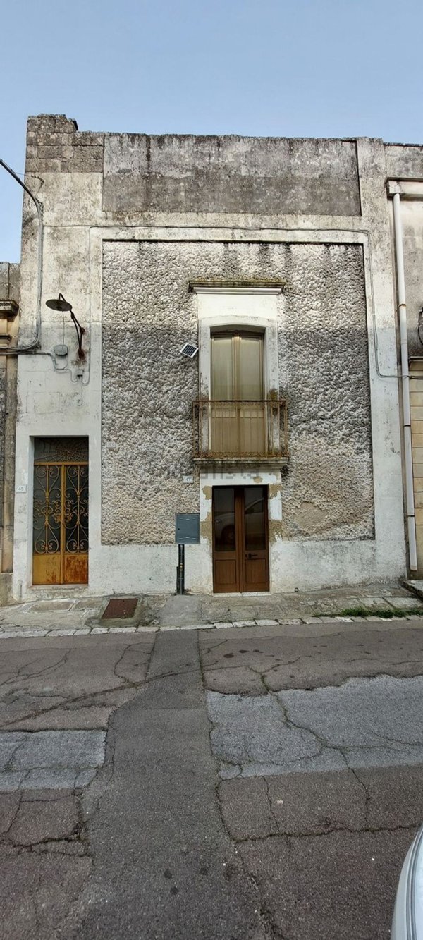 casa indipendente in vendita a Poggiardo