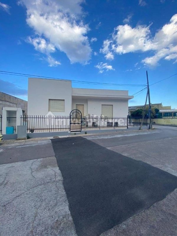 casa indipendente in vendita a Poggiardo in zona Vaste