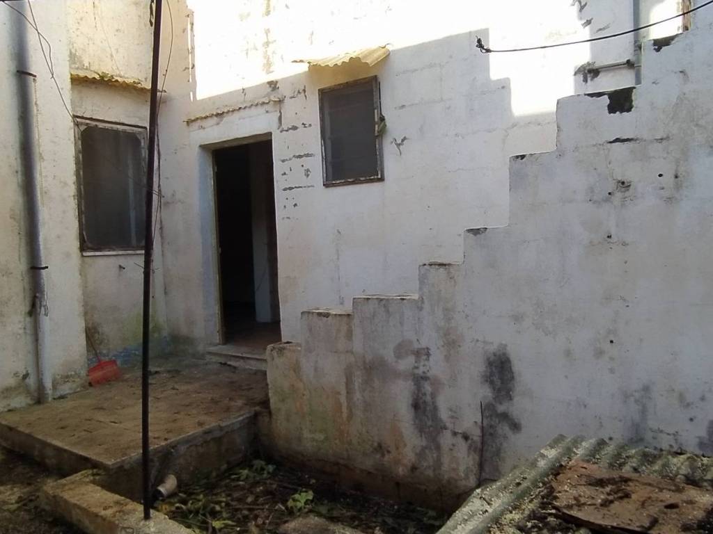 casa indipendente in vendita a Racale in zona Torre Suda