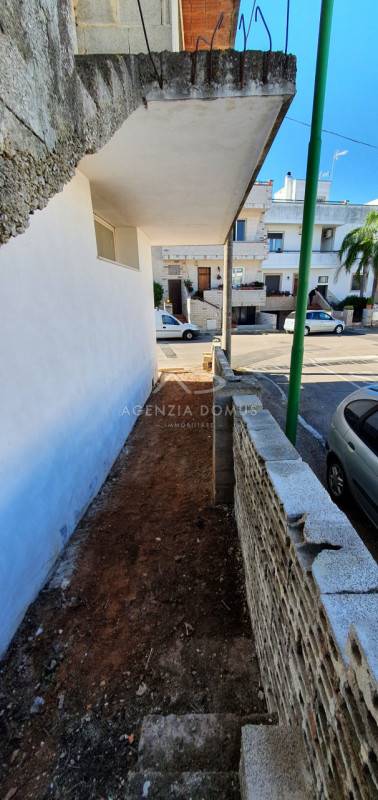 casa indipendente in vendita a Racale in zona Torre Suda