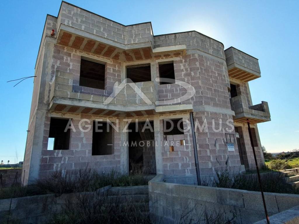 casa indipendente in vendita a Racale in zona Torre Suda