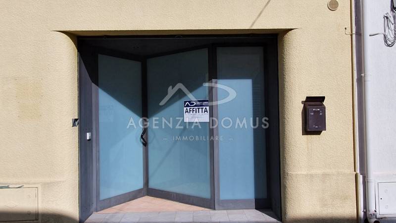 ufficio in vendita a Racale in zona Torre Suda