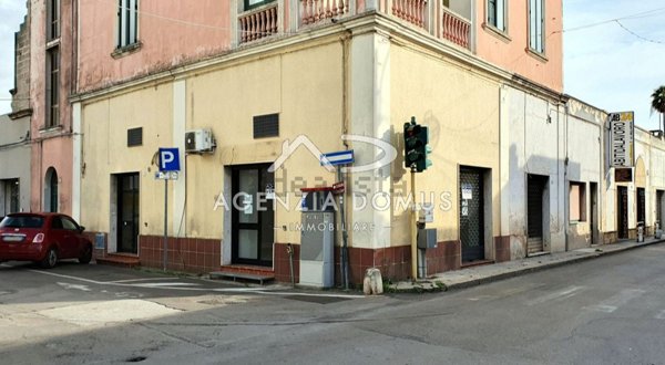 locale commerciale in vendita a Racale
