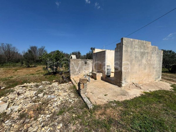 casa indipendente in vendita a Racale in zona Torre Suda