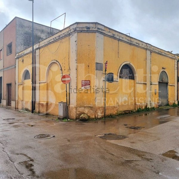 casa indipendente in vendita a Racale