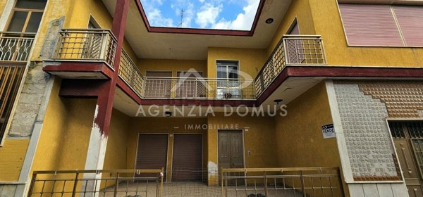 casa indipendente in vendita a Racale in zona Torre Suda