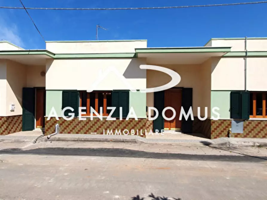 casa indipendente in vendita a Racale in zona Torre Suda