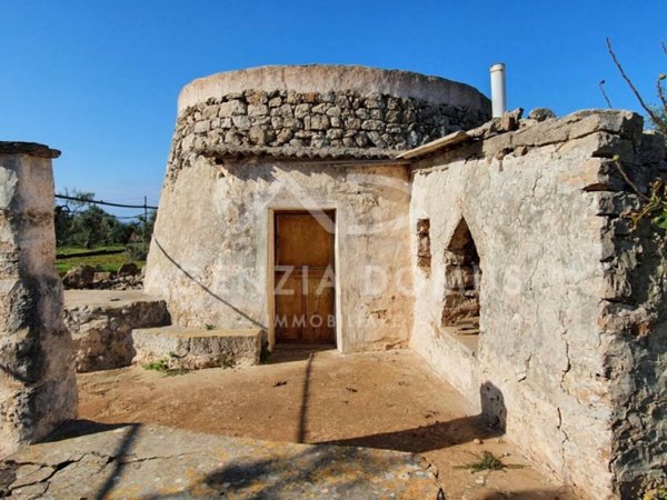 casa indipendente in vendita a Racale in zona Torre Suda