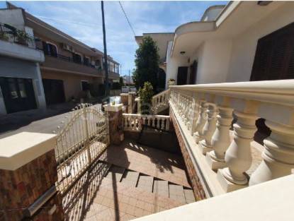 casa indipendente in vendita a Racale