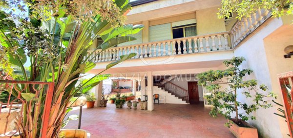 casa indipendente in vendita a Racale