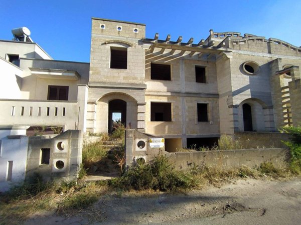 casa indipendente in vendita a Racale