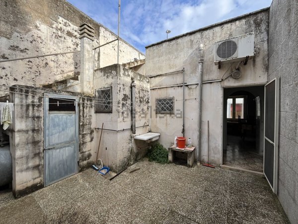 appartamento in vendita a Racale in zona Torre Suda