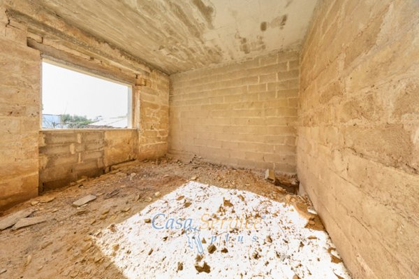 casa indipendente in vendita a Racale in zona Torre Suda