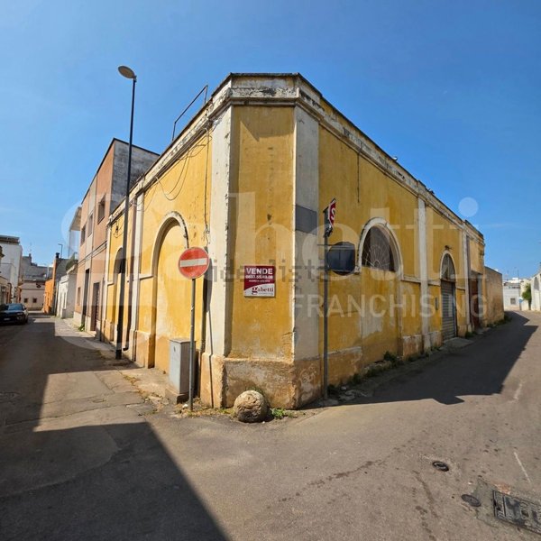 casa indipendente in vendita a Racale