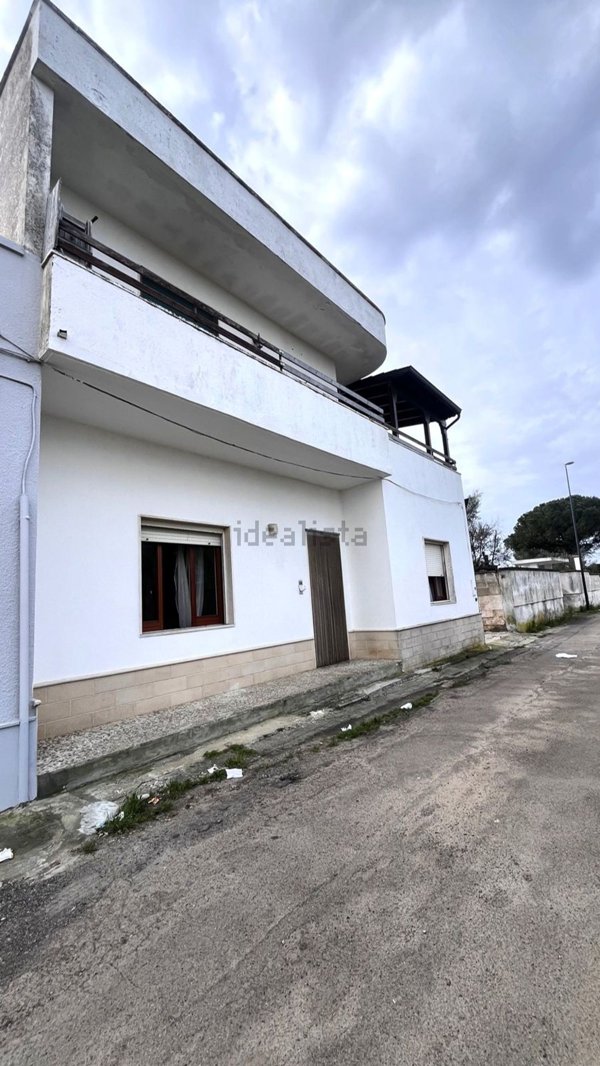 appartamento in vendita a Racale in zona Torre Suda