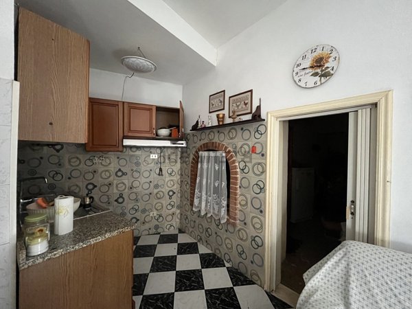 casa indipendente in vendita a Racale in zona Torre Suda